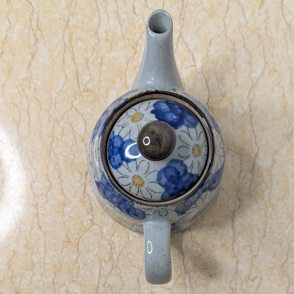 Vintage Ceramic Chinese Blue Daisy Floral Lidded Teapot Cottagecore
